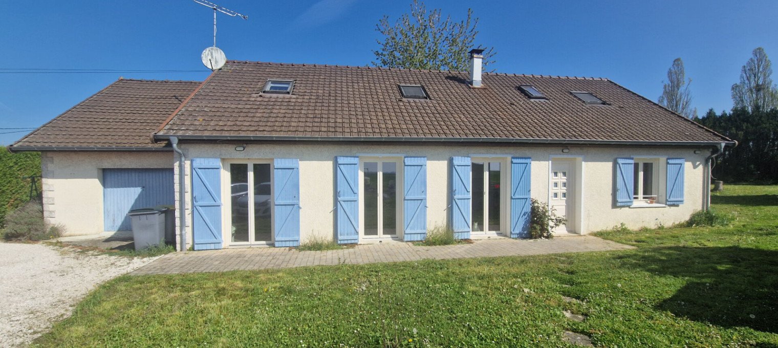 Maison Ã  
Mirebeau-sur-beze