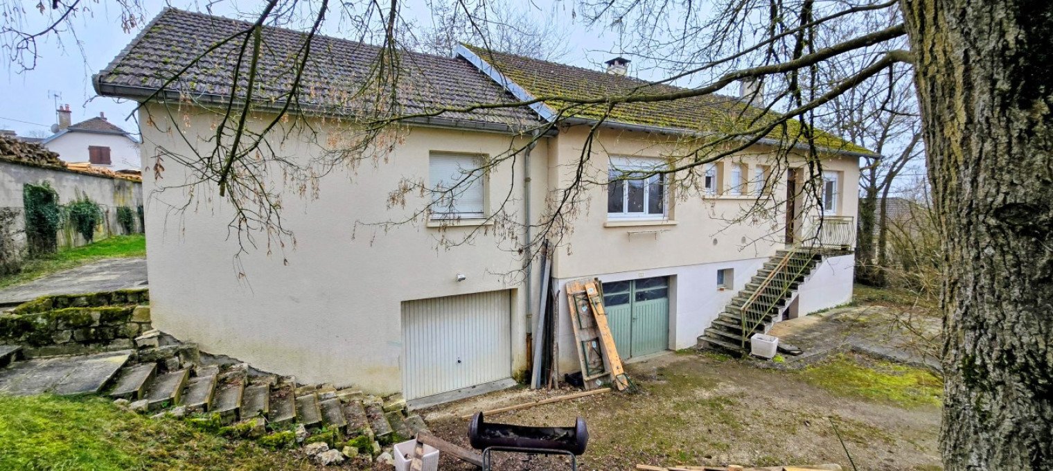 Maison Ã  
Chargey Les Gray