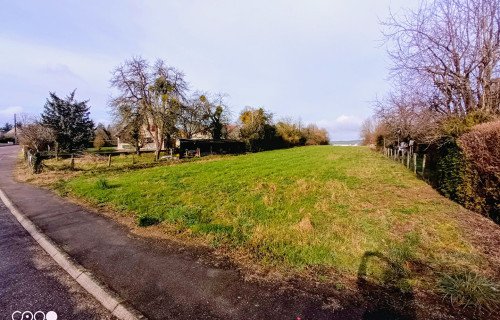 Terrain Ã  
Gray La Ville